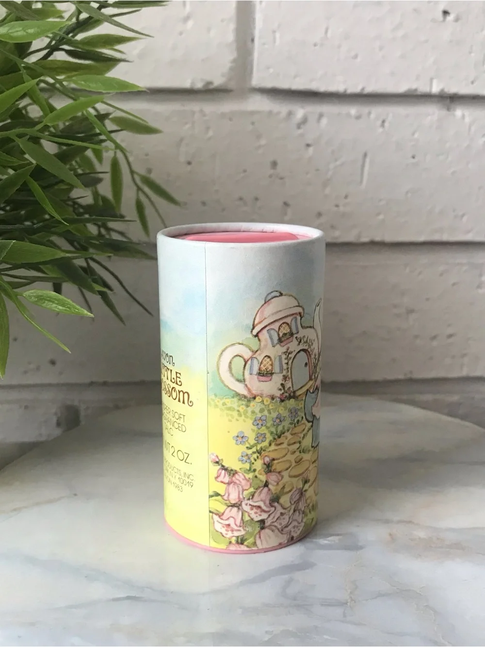 Avon Little Blossom Whisper Soft Fragranced Talc 1983